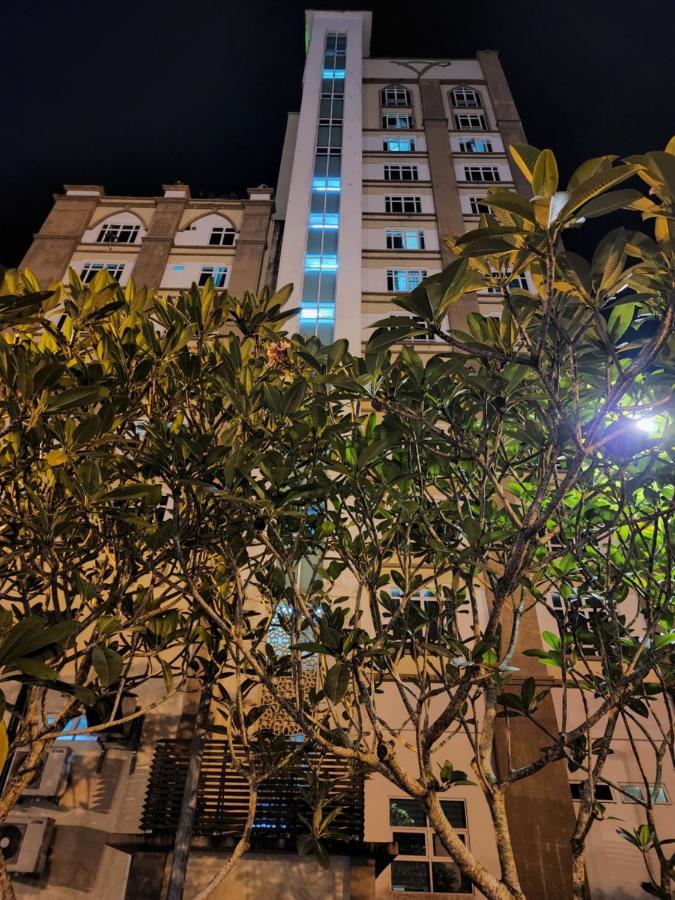 The Viana Apartment 2 Kota Bharu Bagian luar foto